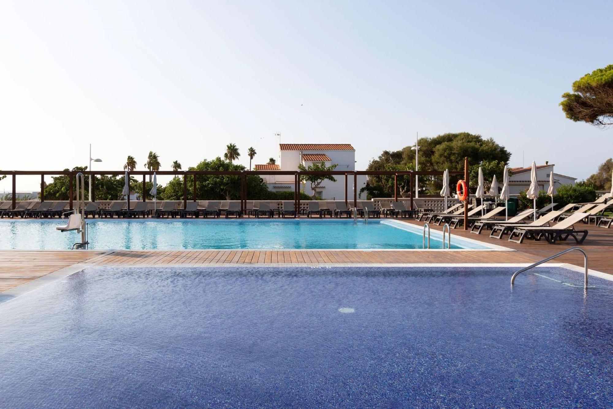 Alua Illa De Menorca Hotel S'Algar Exterior photo